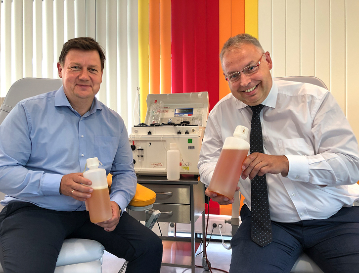 Hochschul-Rektor Markus Krabbes (l.) und Henrik Oehme, der Geschäftsführer von Plasma Service, denken über eine engere Zusammenarbeit nach.